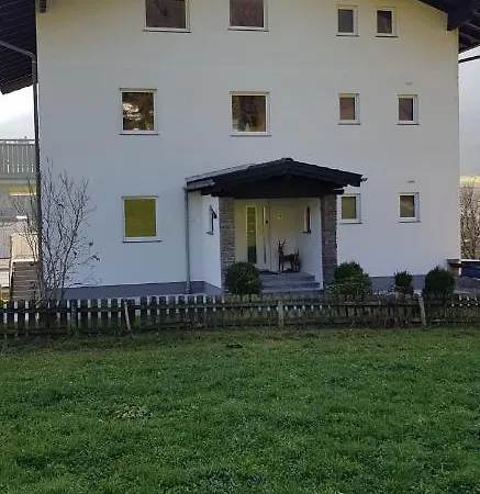 Ferienwohnung Voglau *